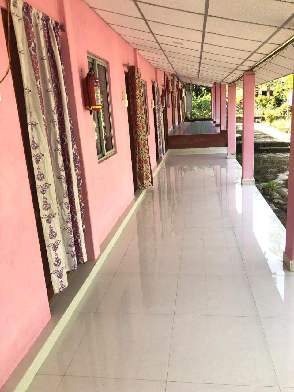 Blue Bird Residency Hotell Lakshmanpur Eksteriør bilde